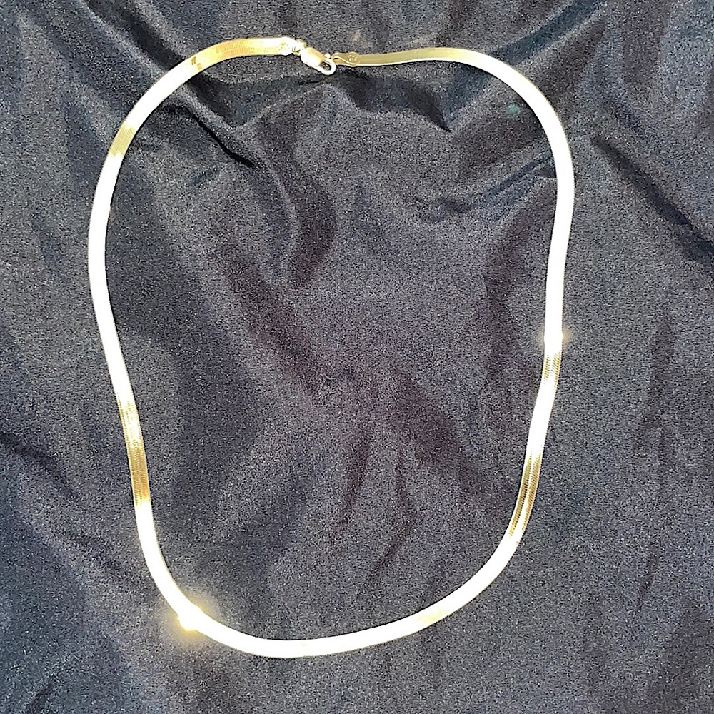 Gold chain herringbone!
